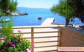Beach House - Apartments Ana